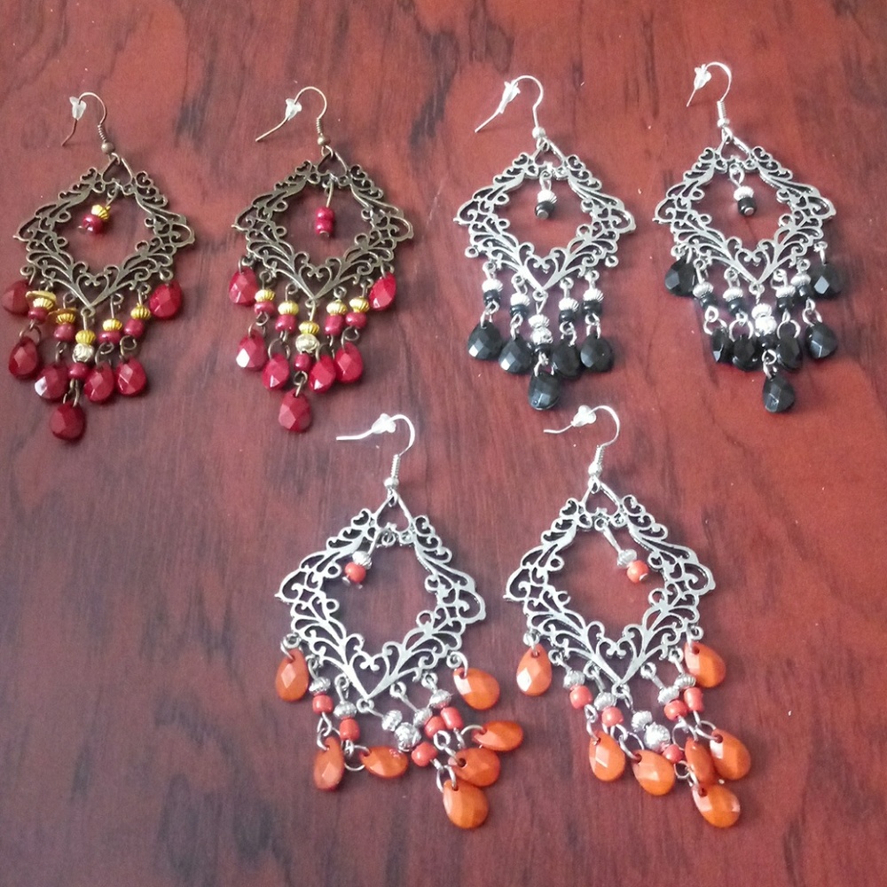 Lot of Chadelier Earrings